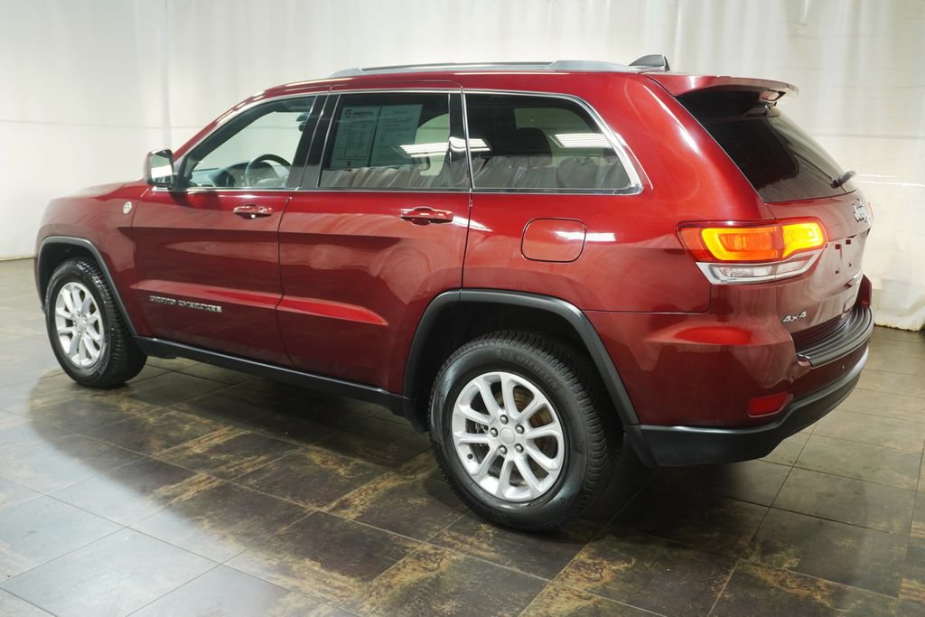 Used 2021 Jeep Grand Cherokee Laredo w/ Security & Convenience Group AWD/4WD image 9