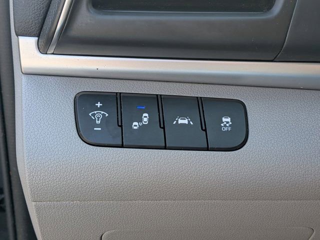 Used 2020 Hyundai Elantra Value Edition image 25
