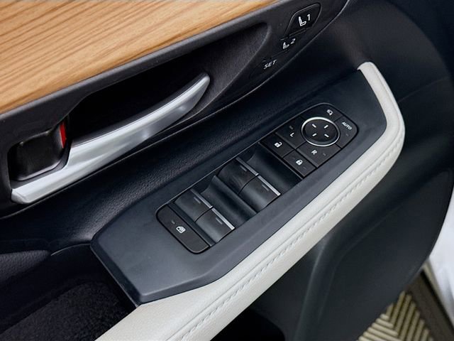 Used 2024 Toyota Grand Highlander Limited image 18