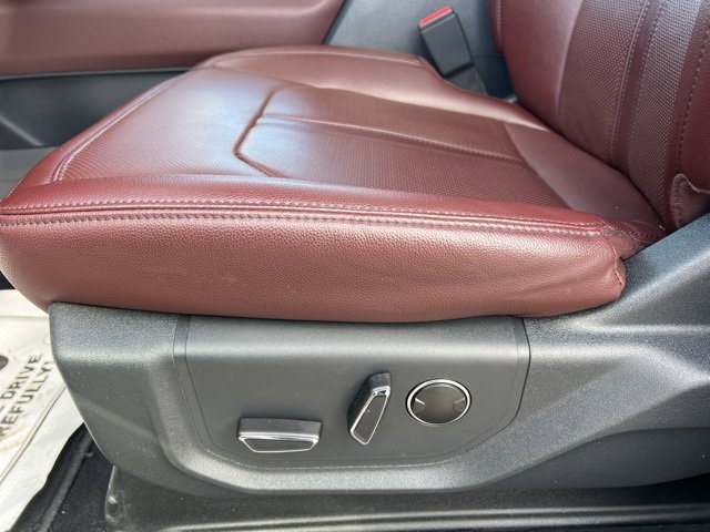 Used 2023 Ford Expedition Limited image 25