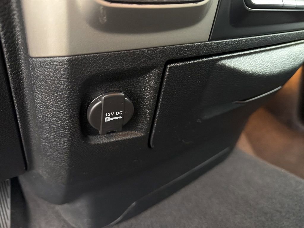 Used 2013 RAM 1500 Classic SLT RWD image 33