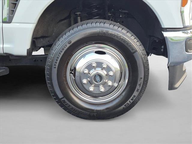Used 2025 Ford F350 XL w/ XL Driver Assist Package AWD/4WD image 22