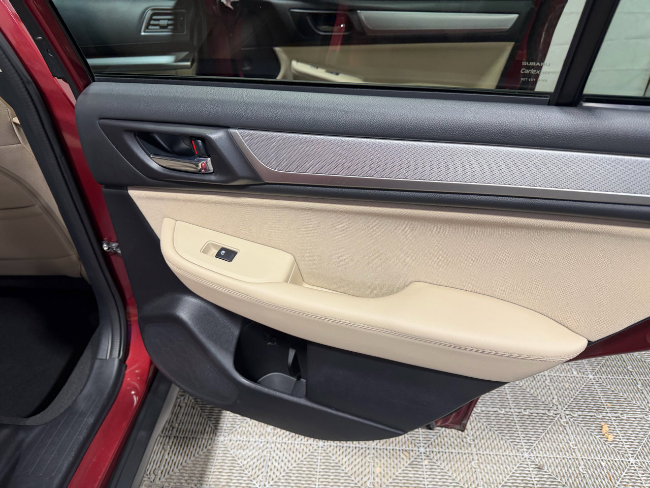 Used 2019 Subaru Outback 2.5i Premium image 16