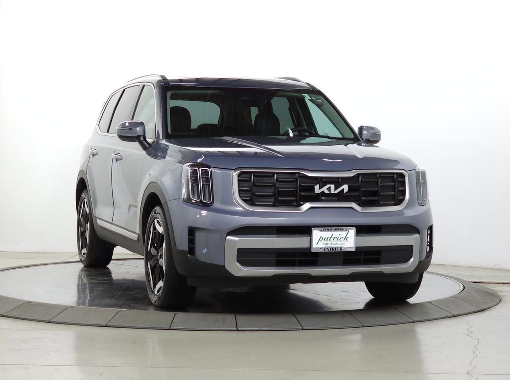 Used 2023 Kia Telluride S w/ S Sunroof Package