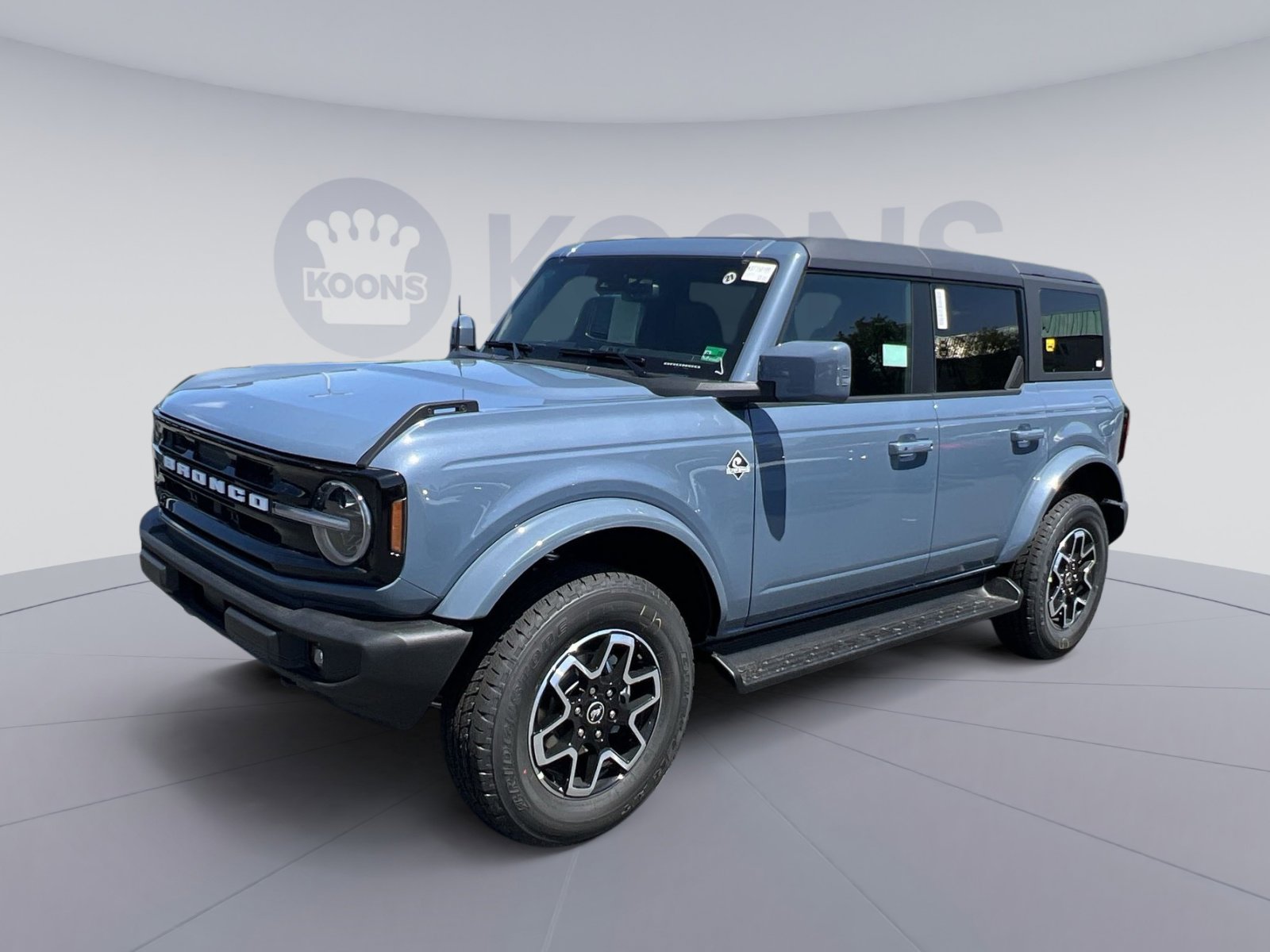 New 2025 Ford Bronco Outer Banks