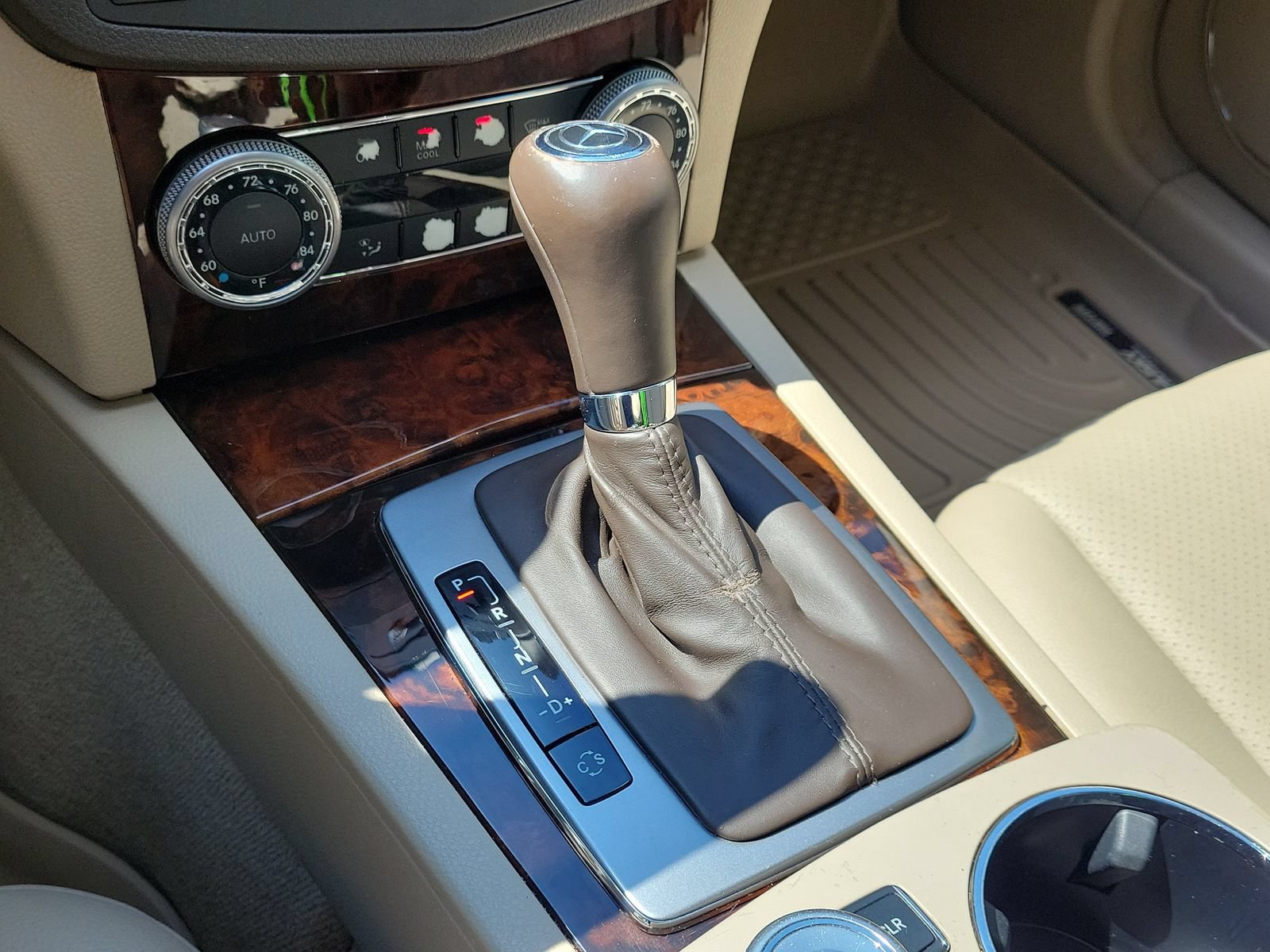 Used 2010 Mercedes-Benz C 300 Sedan image 27
