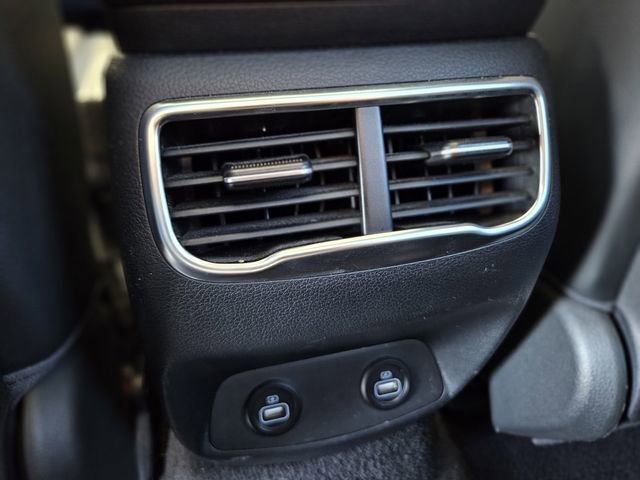 Used 2023 Hyundai Santa Fe SEL Premium image 30