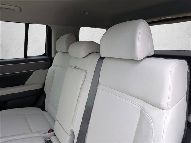 New 2026 Hyundai Santa Fe SE image 18