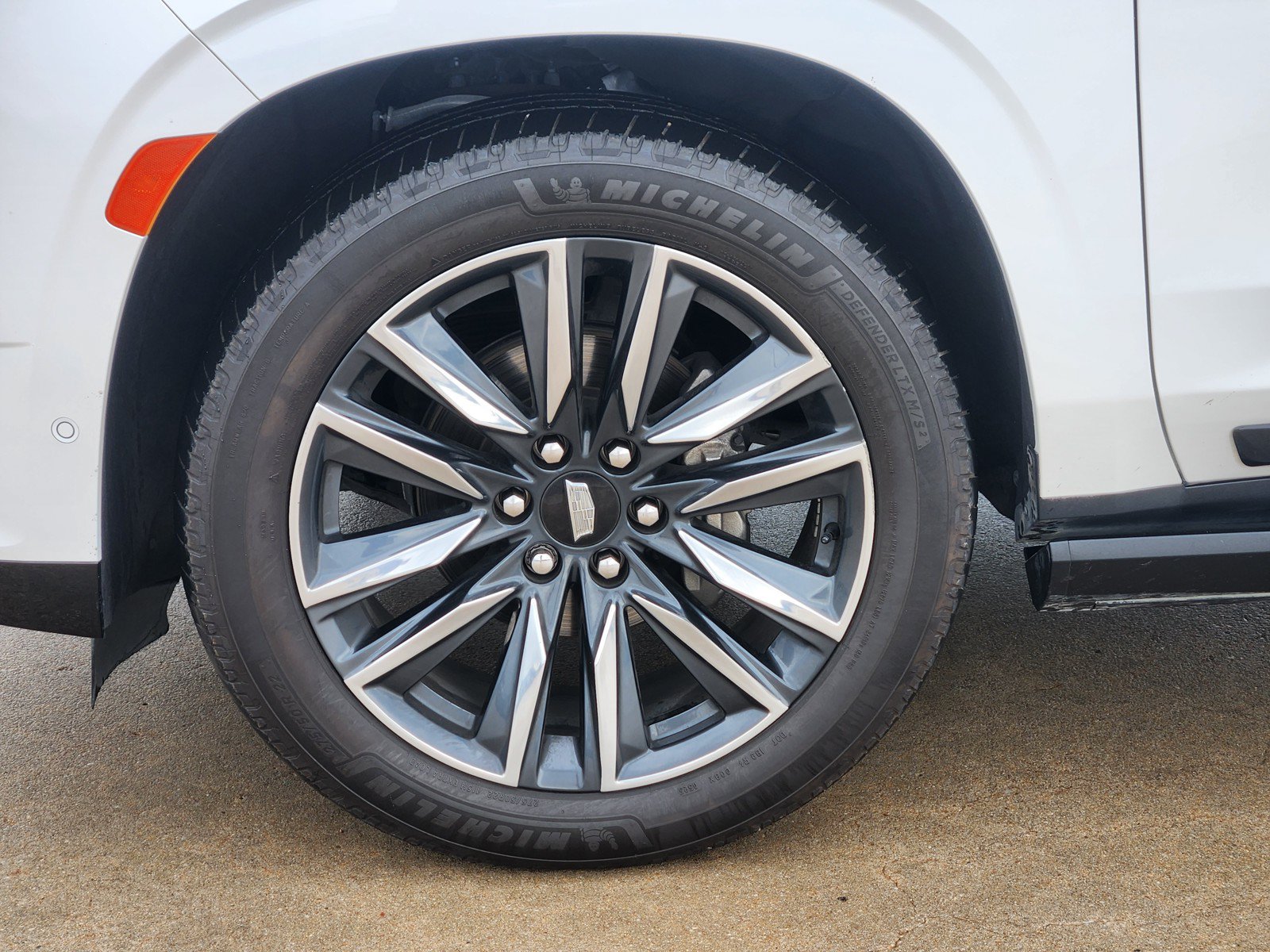 Certified 2024 Cadillac Escalade Sport Platinum AWD/4WD image 33