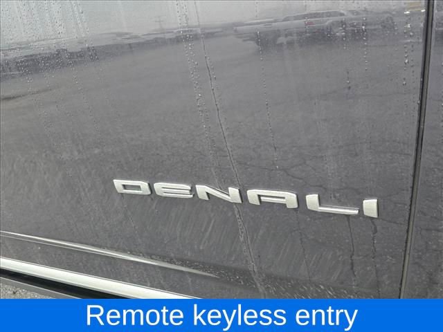 Used 2023 GMC Yukon Denali image 16