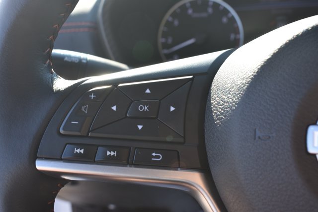 Used 2024 Nissan Sentra SR FWD image 19