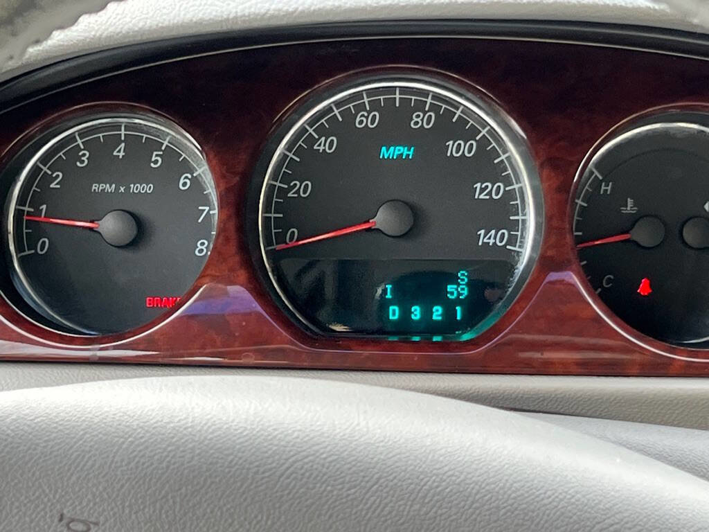 Used 2007 Buick Lucerne CXL w/ Luxury Package image 13