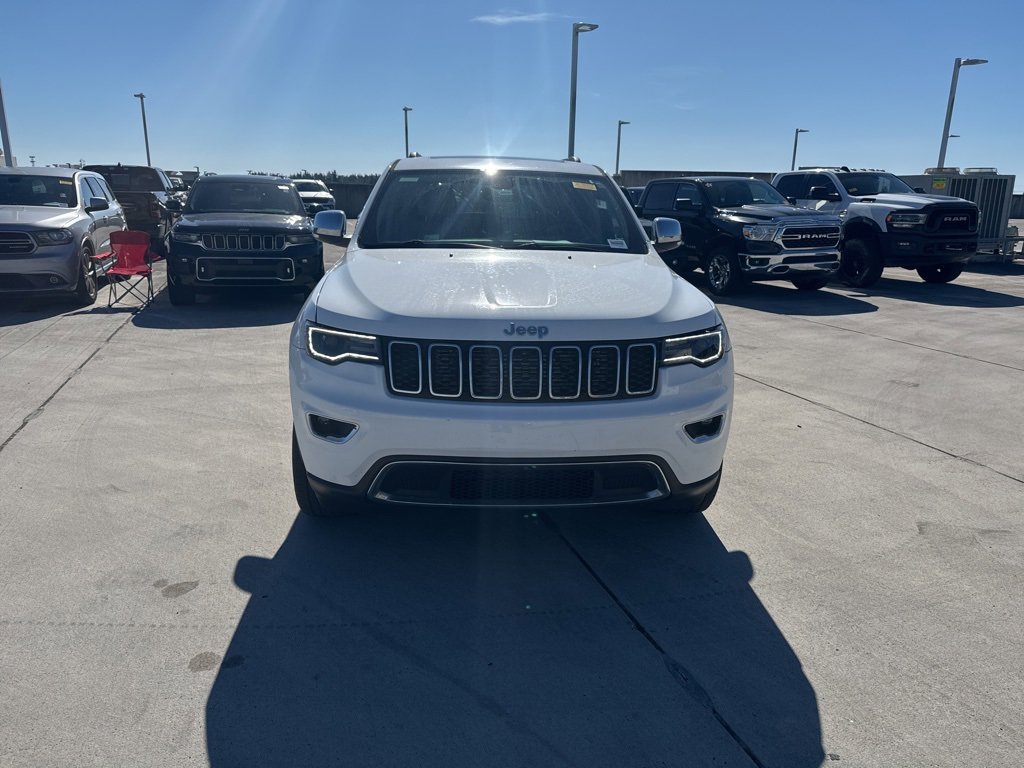 Used 2018 Jeep Grand Cherokee Limited w/ Luxury Group II image 3