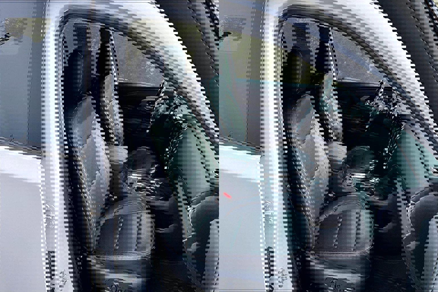 Used 2021 Chevrolet Traverse Premier w/ Redline Edition image 31