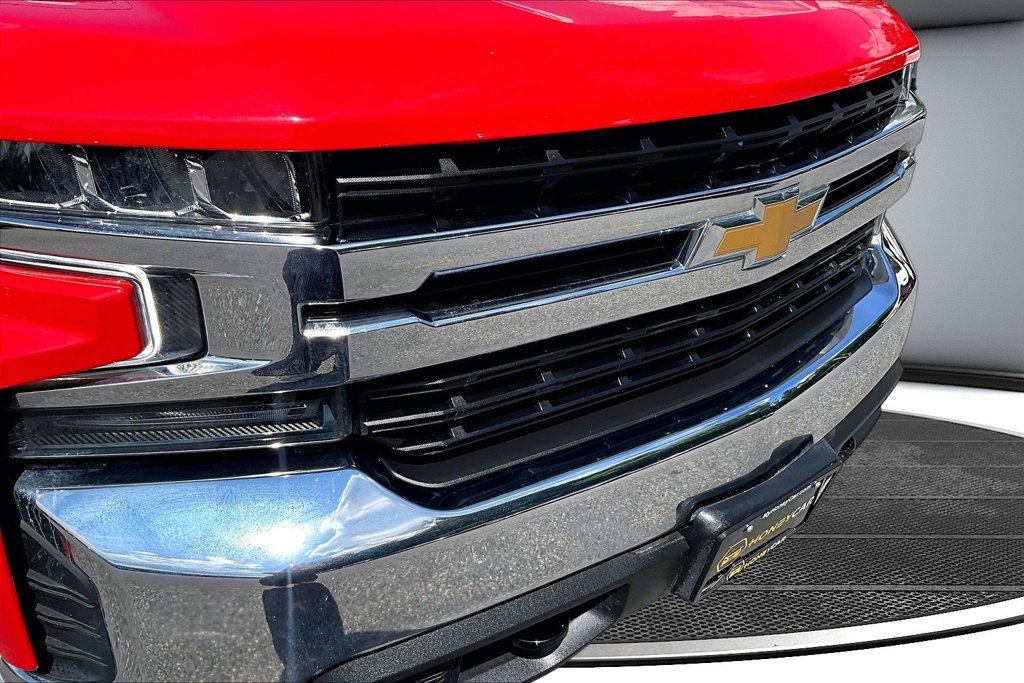 Used 2021 Chevrolet Silverado 1500 LT AWD/4WD image 34