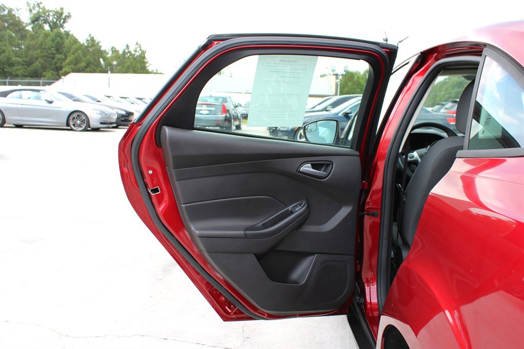 Used 2013 Ford Focus SE image 27