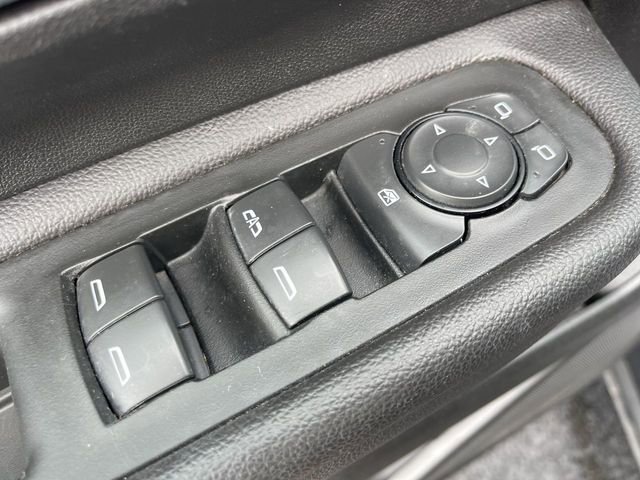 Used 2022 GMC Terrain SLE w/ Driver Convenience Package AWD/4WD image 13