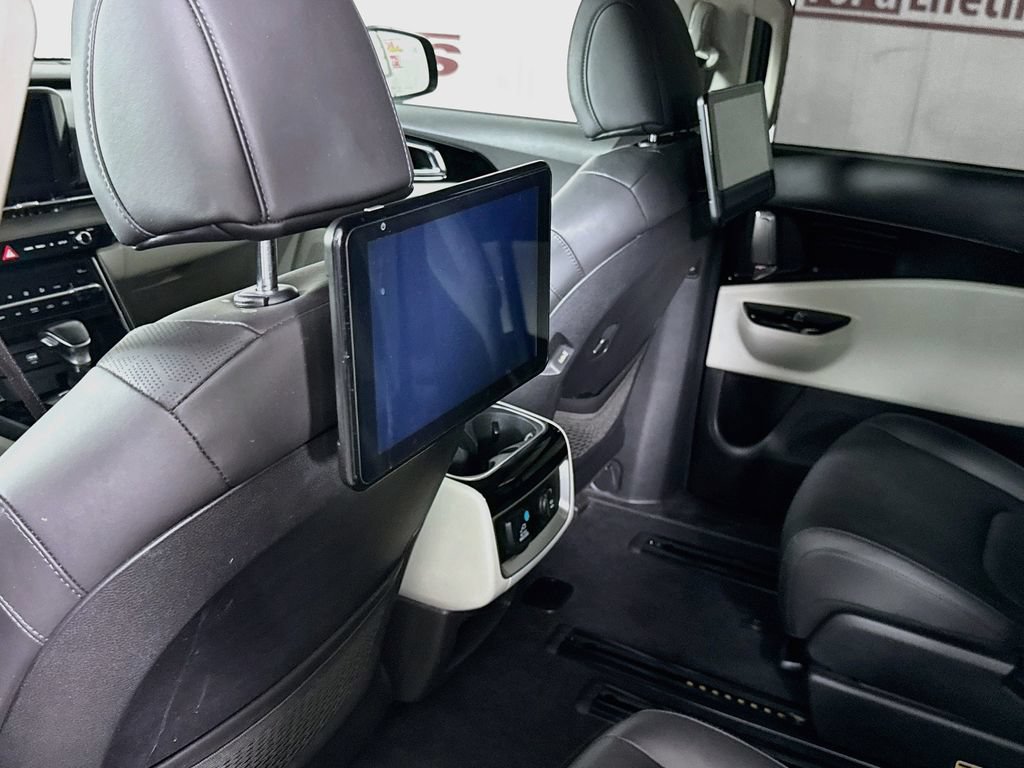 Used 2022 Kia Carnival SX FWD image 13