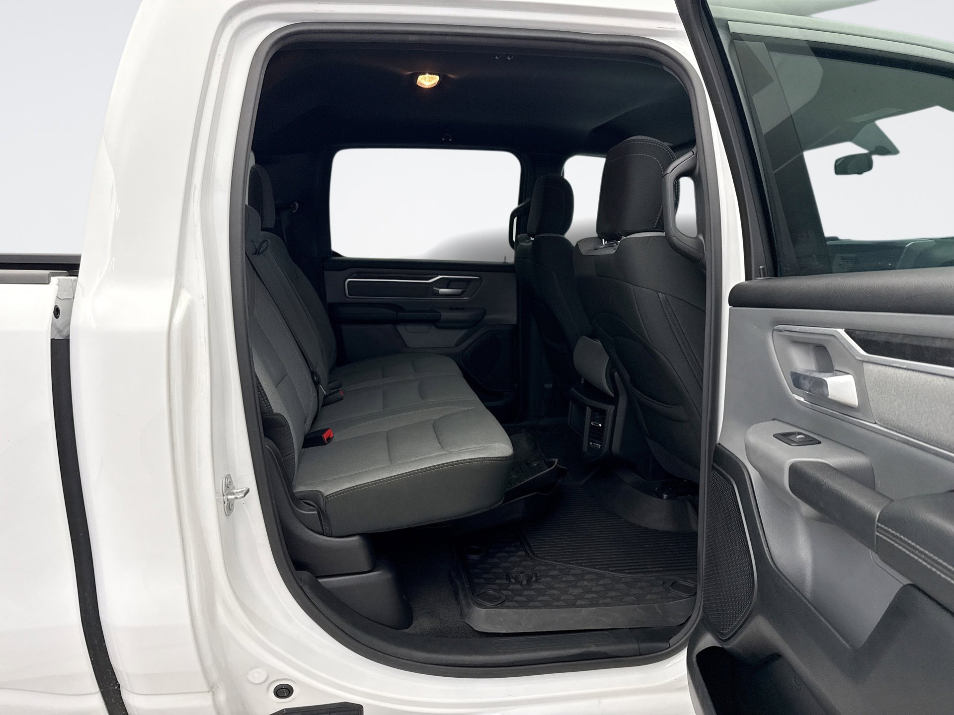Used 2021 RAM 1500 Big Horn AWD/4WD image 17