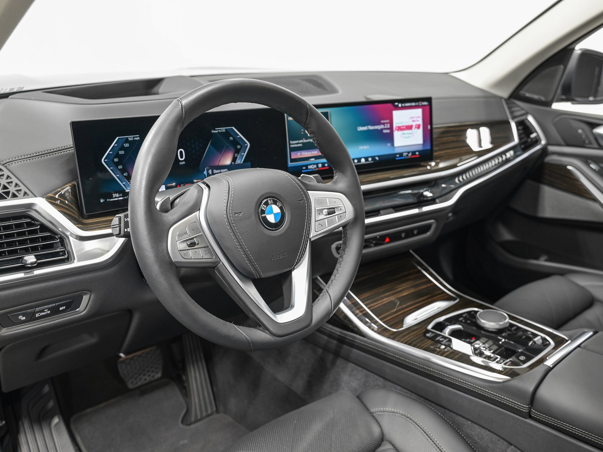 Used 2026 BMW X7 xDrive40i image 15