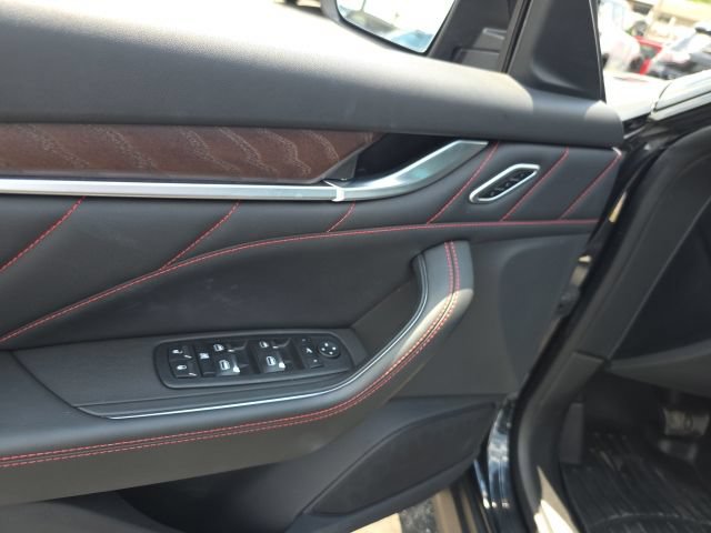 Used 2023 Maserati Levante Modena AWD/4WD image 12