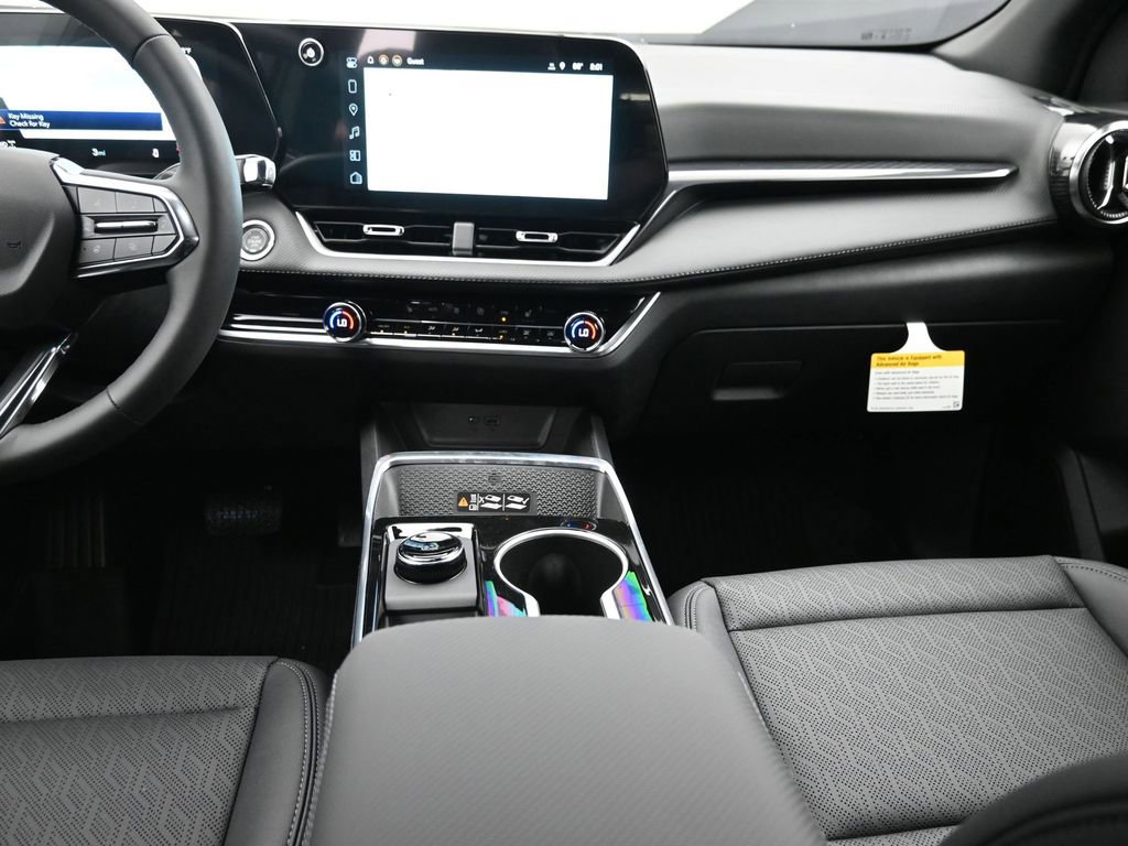 New 2026 Chevrolet Equinox LT image 13