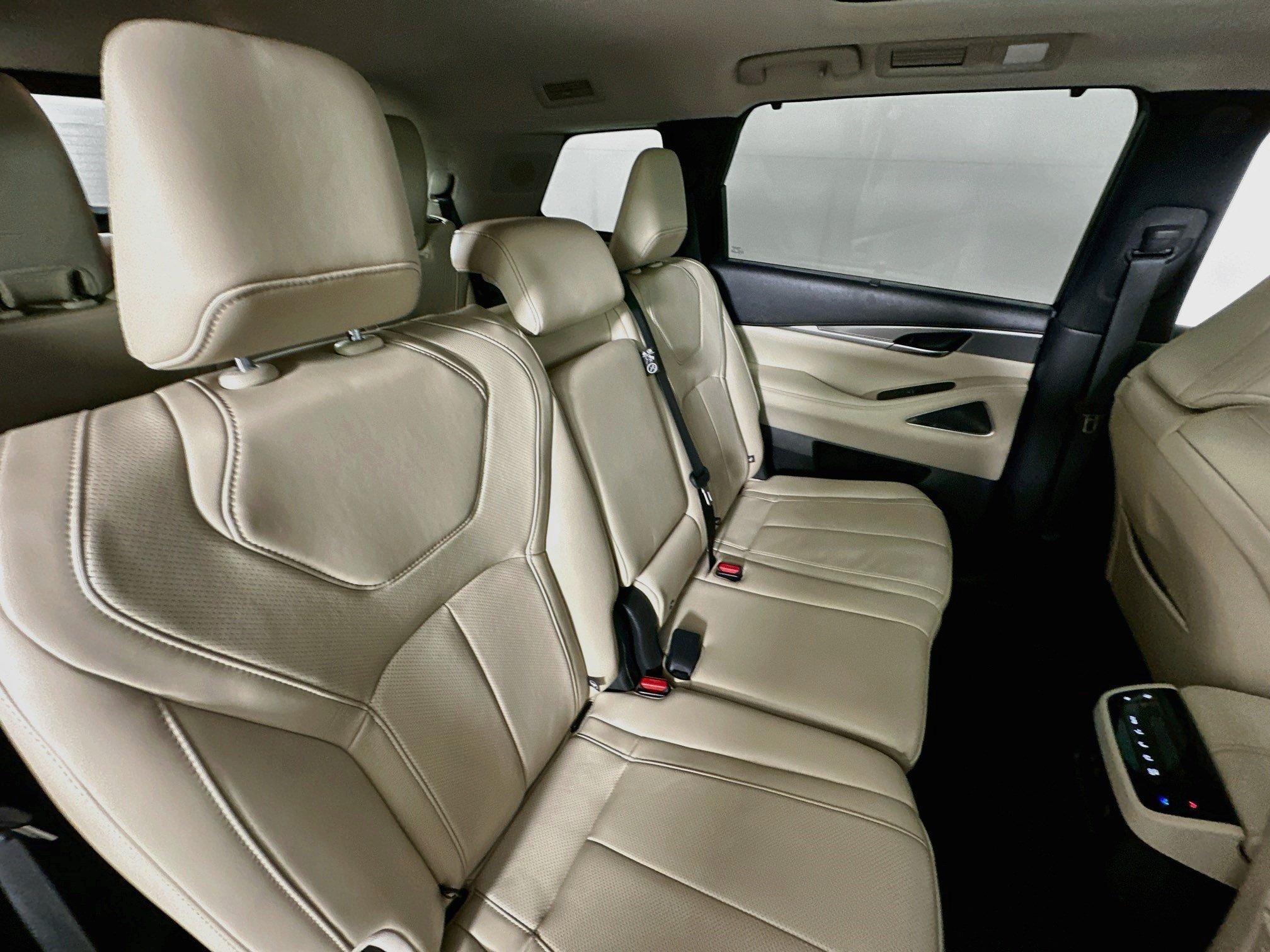 Used 2023 INFINITI QX60 Luxe w/ Performance Audio Package AWD/4WD image 30