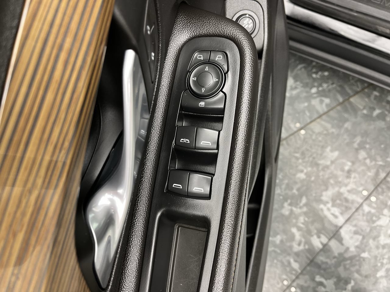 Used 2020 GMC Terrain SLE w/ Driver Convenience Package AWD/4WD image 7