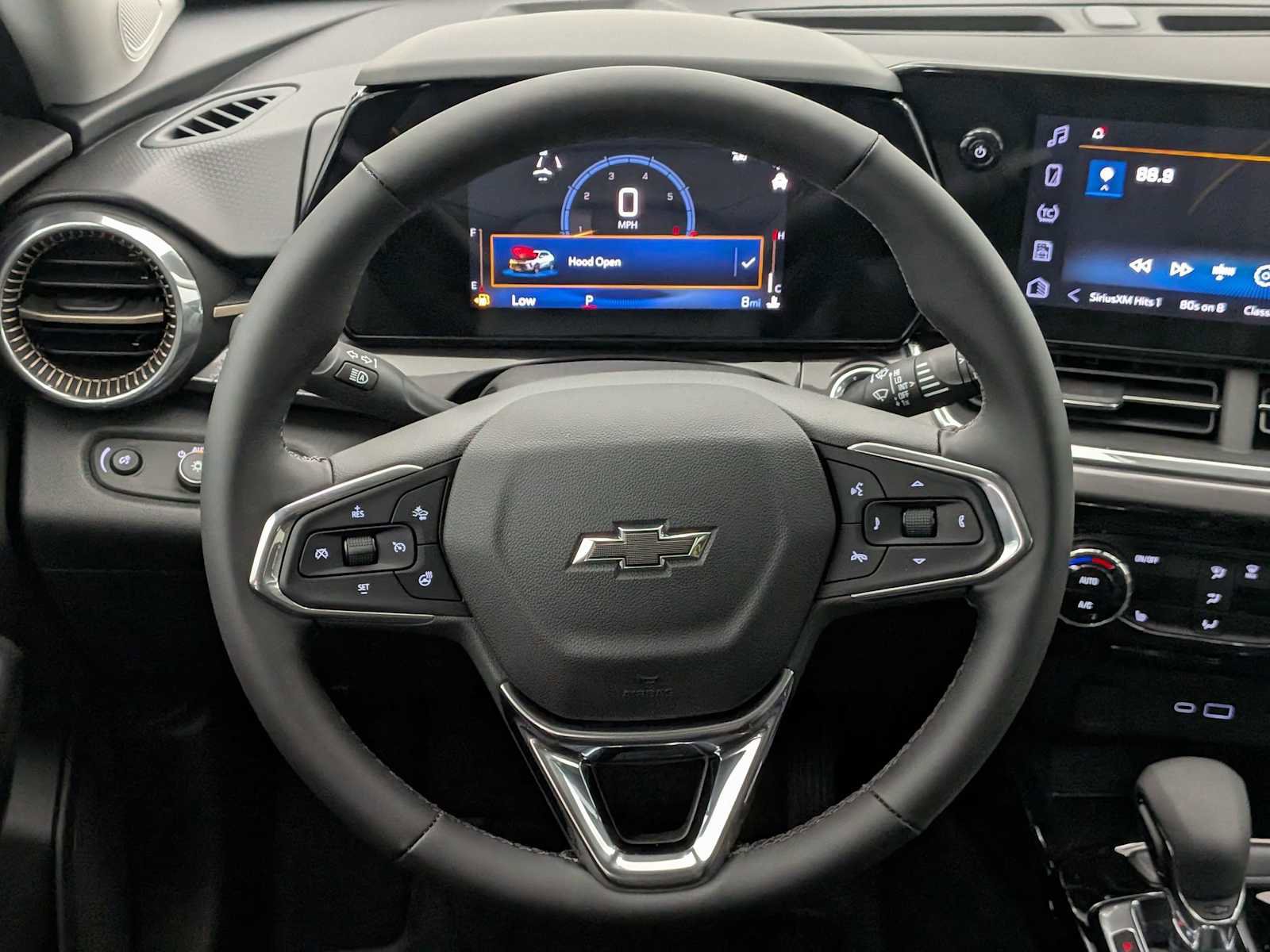 New 2025 Chevrolet Trax ACTIV w/ Driver Confidence Package image 23