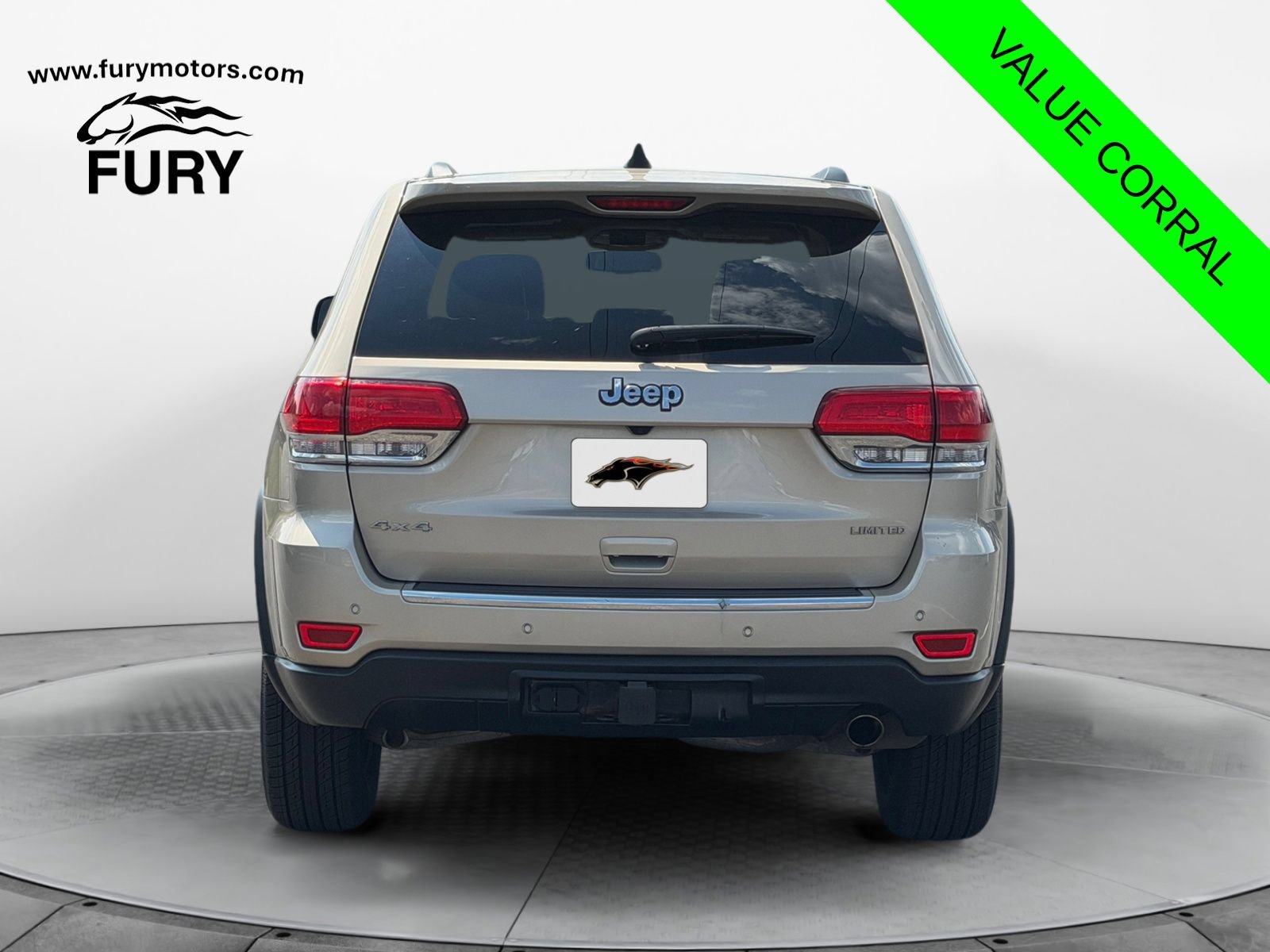 Used 2015 Jeep Grand Cherokee Limited w/ Trailer Tow Group IV AWD/4WD image 4