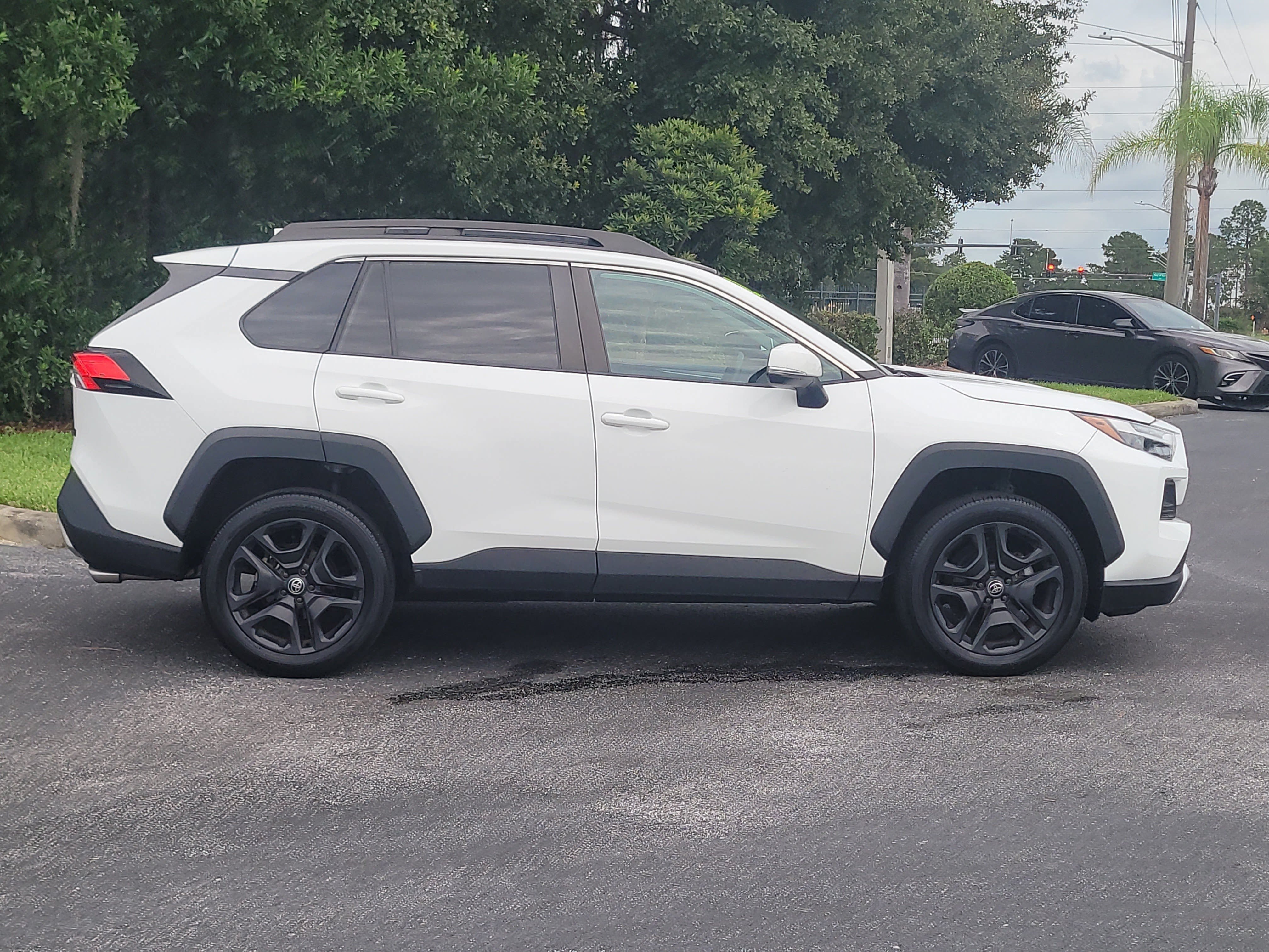 Certified 2022 Toyota RAV4 Adventure AWD/4WD image 8