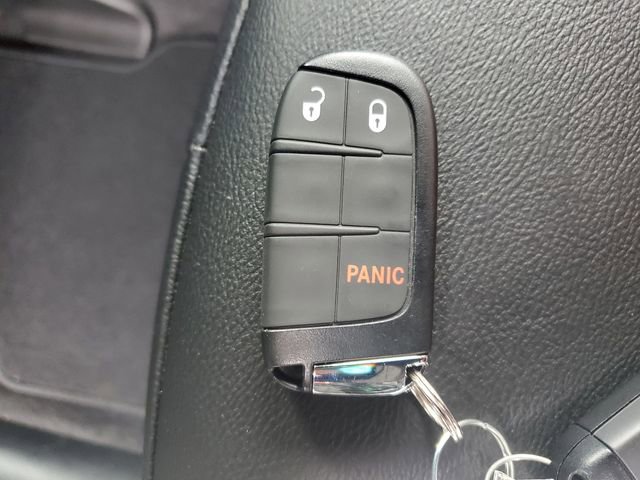 Certified 2024 Jeep Compass Latitude image 29