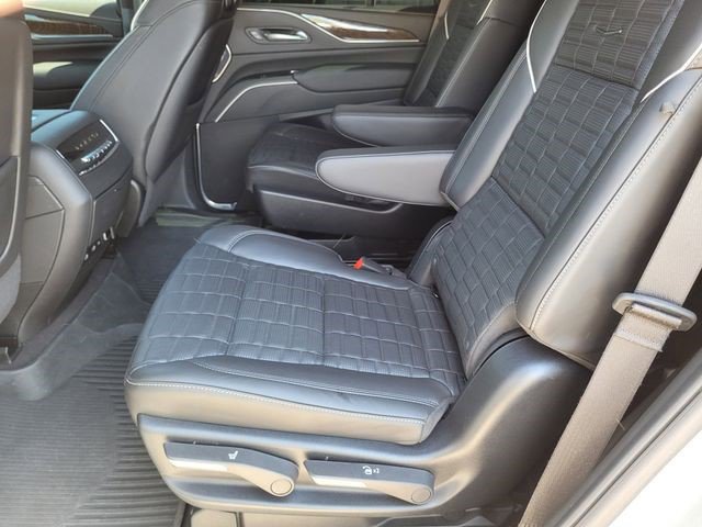 Certified 2024 Cadillac Escalade Sport Platinum w/ LPO, ONYX Package AWD/4WD image 26