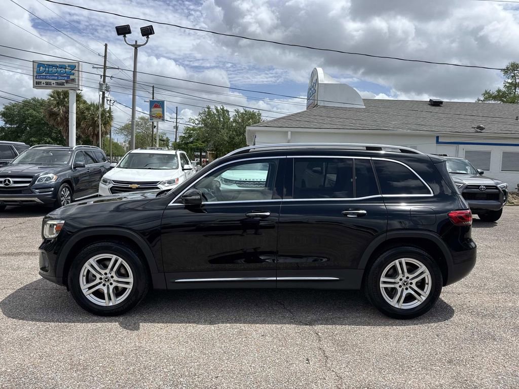 Used 2021 Mercedes-Benz GLB 250 w/ Premium Package image 4