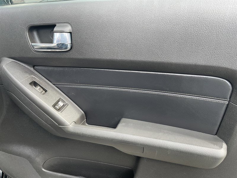 Used 2009 HUMMER H3T Alpha image 16