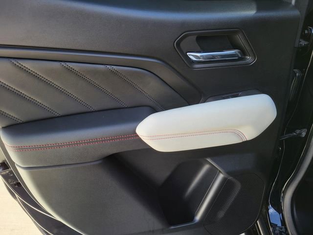 Used 2023 GMC Canyon AT4X image 10