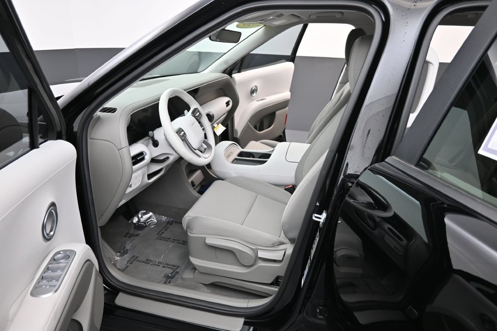 Certified 2026 Hyundai Palisade SE FWD image 12