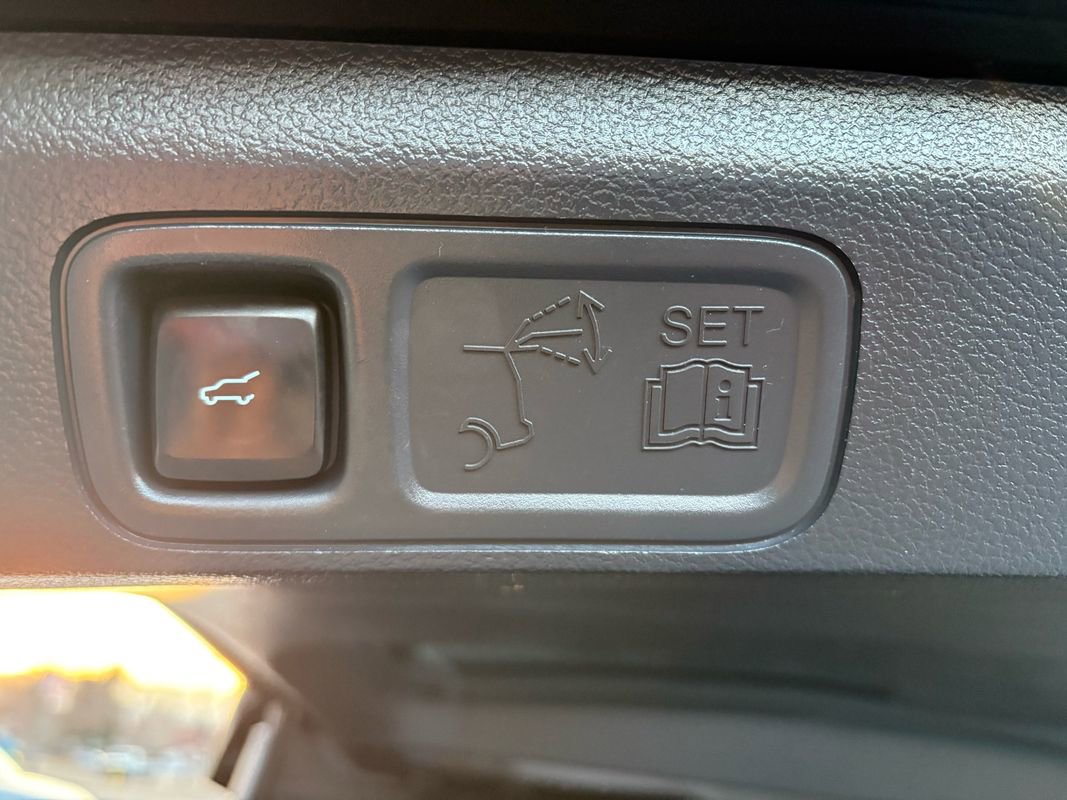 Used 2022 Ford Expedition XLT image 20