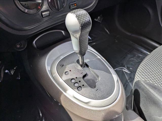 Used 2016 Nissan Juke S FWD image 12