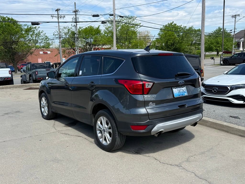 Used 2019 Ford Escape SE image 8