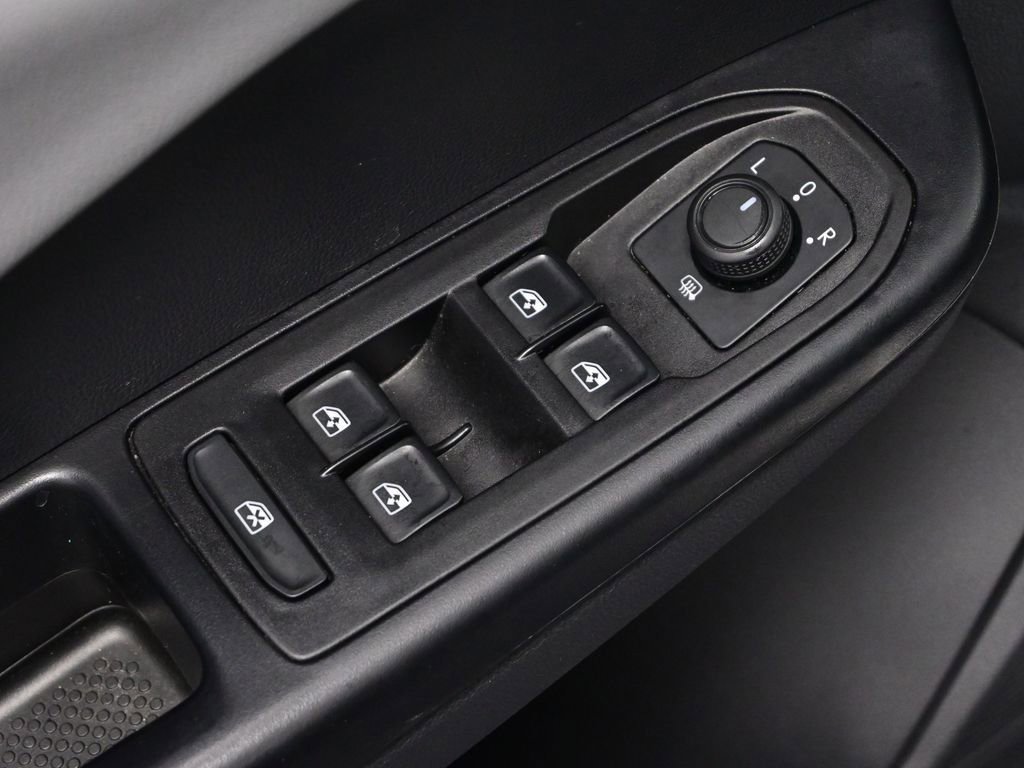 Used 2023 Volkswagen Taos SE w/ Panoramic Sunroof Package image 15