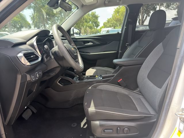 Used 2023 Chevrolet TrailBlazer LT FWD image 12