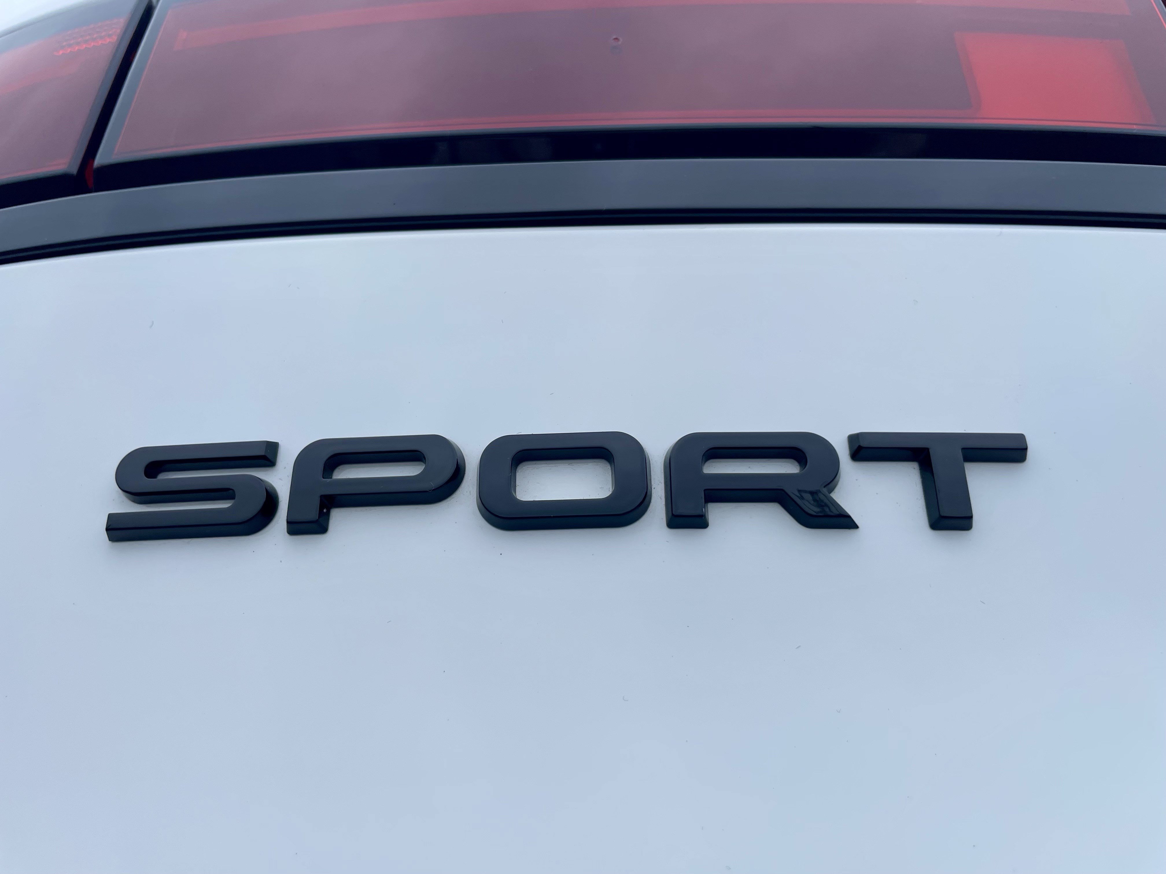 Used 2025 Land Rover Range Rover Sport SE AWD/4WD image 33