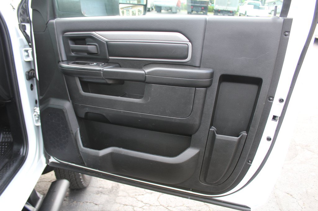 Used 2022 RAM 5500 Tradesman AWD/4WD image 25