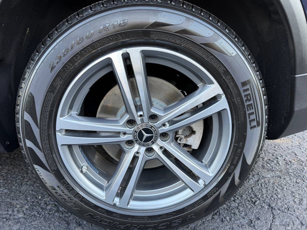 Used 2021 Mercedes-Benz GLC 300 4MATIC image 26