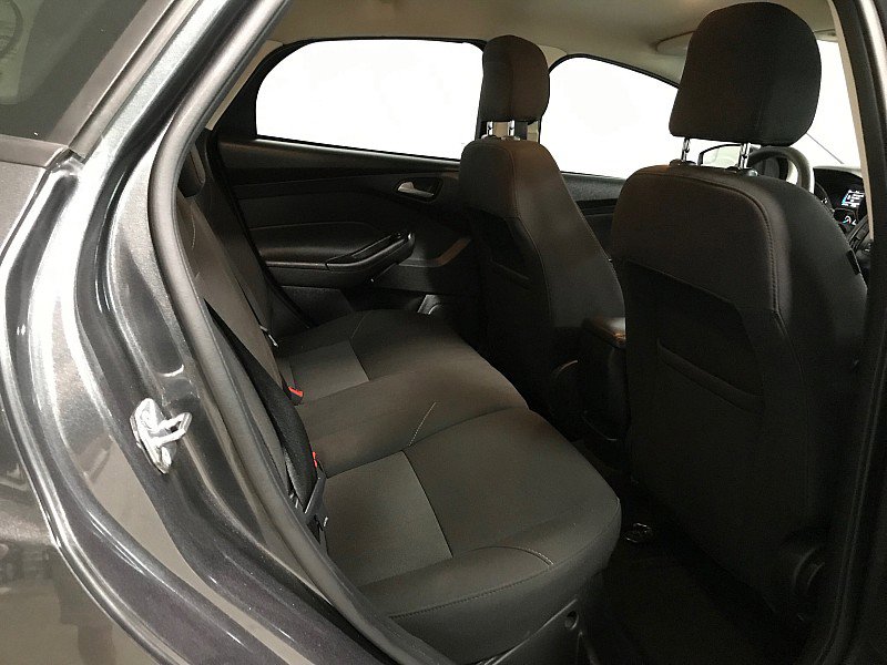 Used 2017 Ford Focus SE image 19