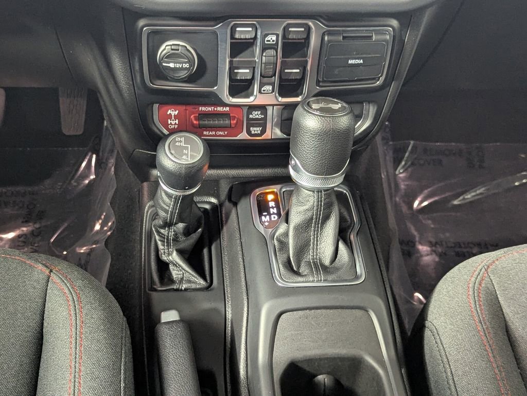 Used 2026 Jeep Wrangler Unlimited Rubicon AWD/4WD image 22