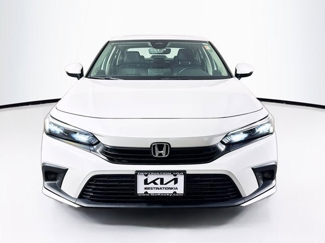 Used 2022 Honda Civic Touring image 2