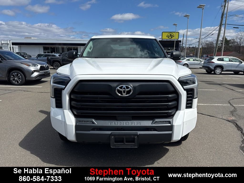 Used 2022 Toyota Tundra SR5 w/ SR5 Premium Package image 2
