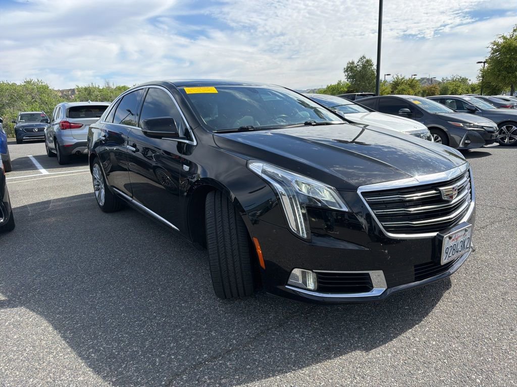 Used 2018 Cadillac XTS Luxury image 3